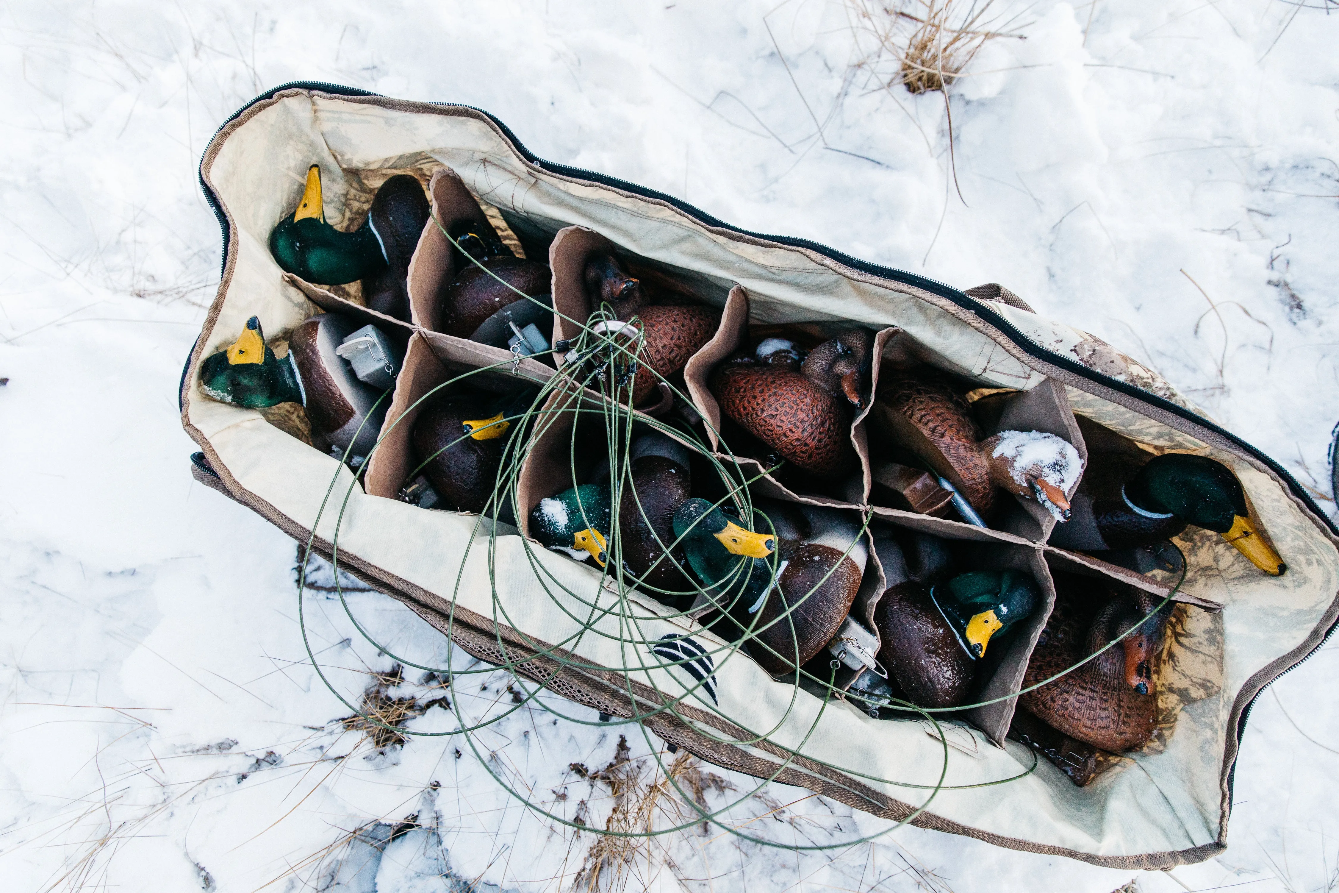 Deluxe 12 Slot Duck Decoy Bag - First Lite Typha™