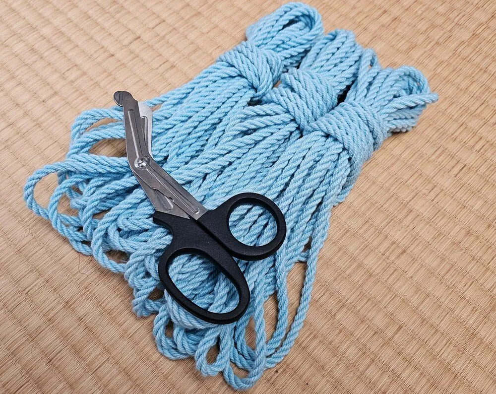 Periwinkle / Baby Blue hemp bondage rope.